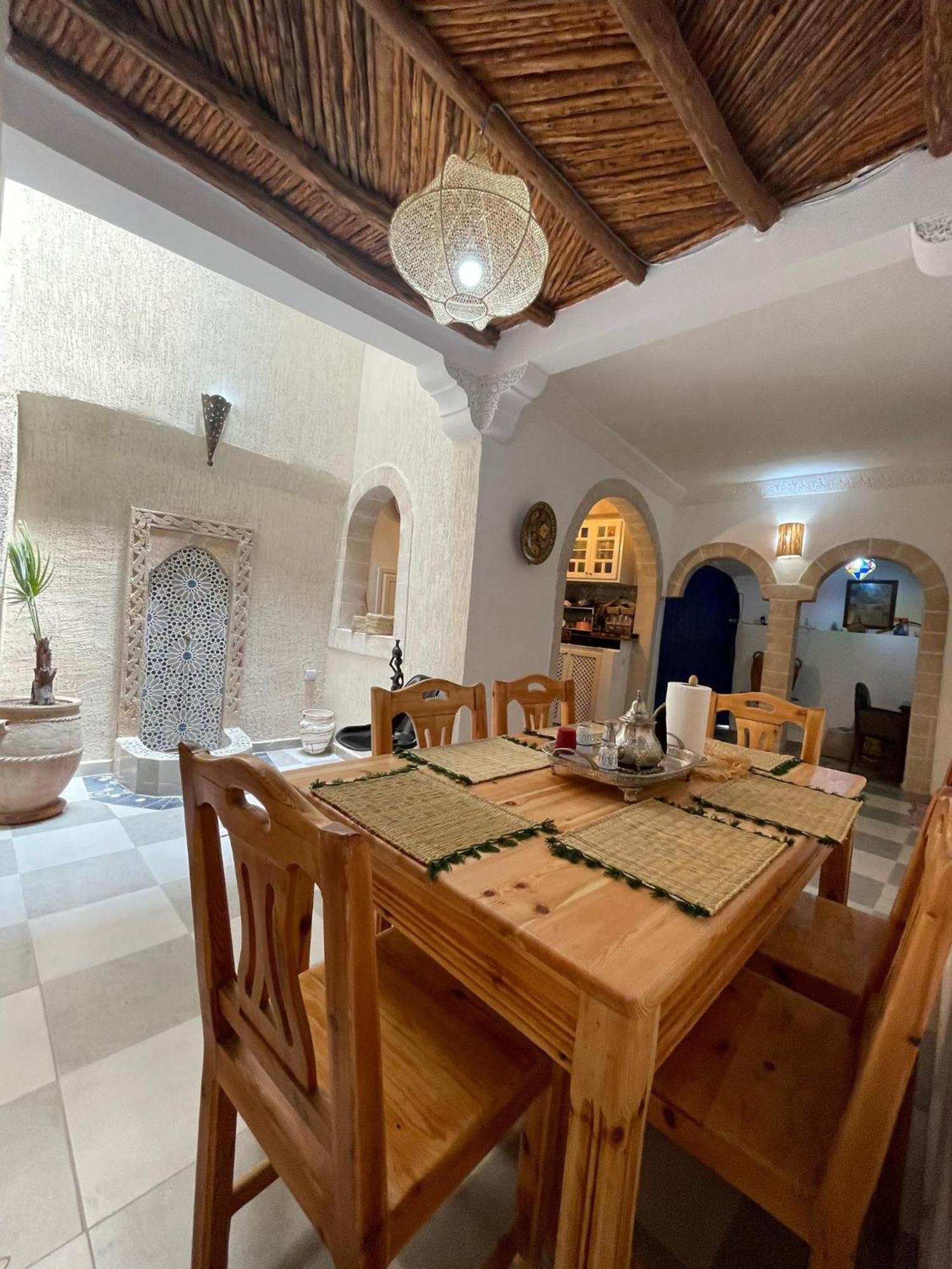 Les Terrasses Suites Home - Yoga Studio Suvayr Dış mekan fotoğraf