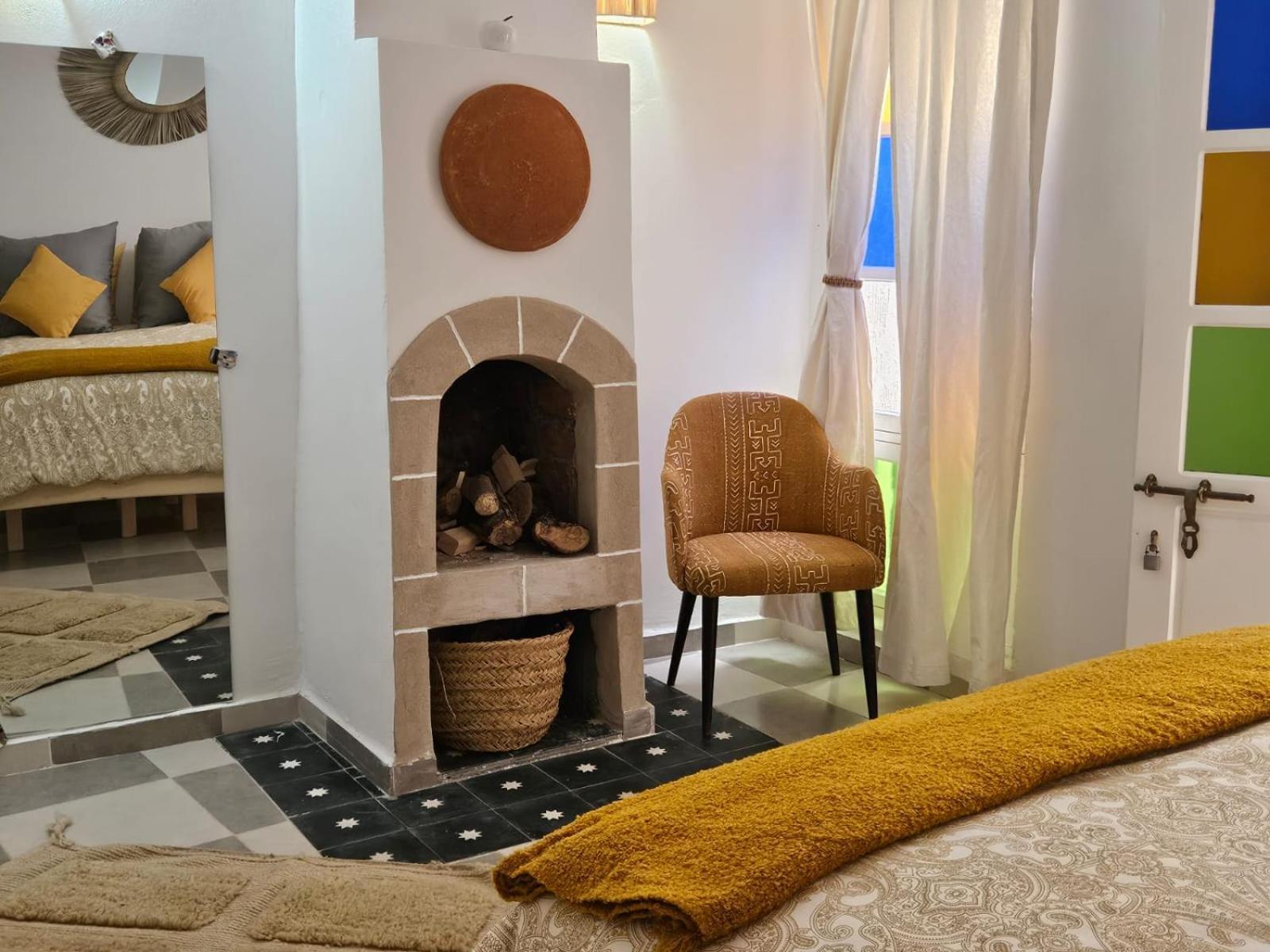 Les Terrasses Suites Home - Yoga Studio Suvayr Dış mekan fotoğraf